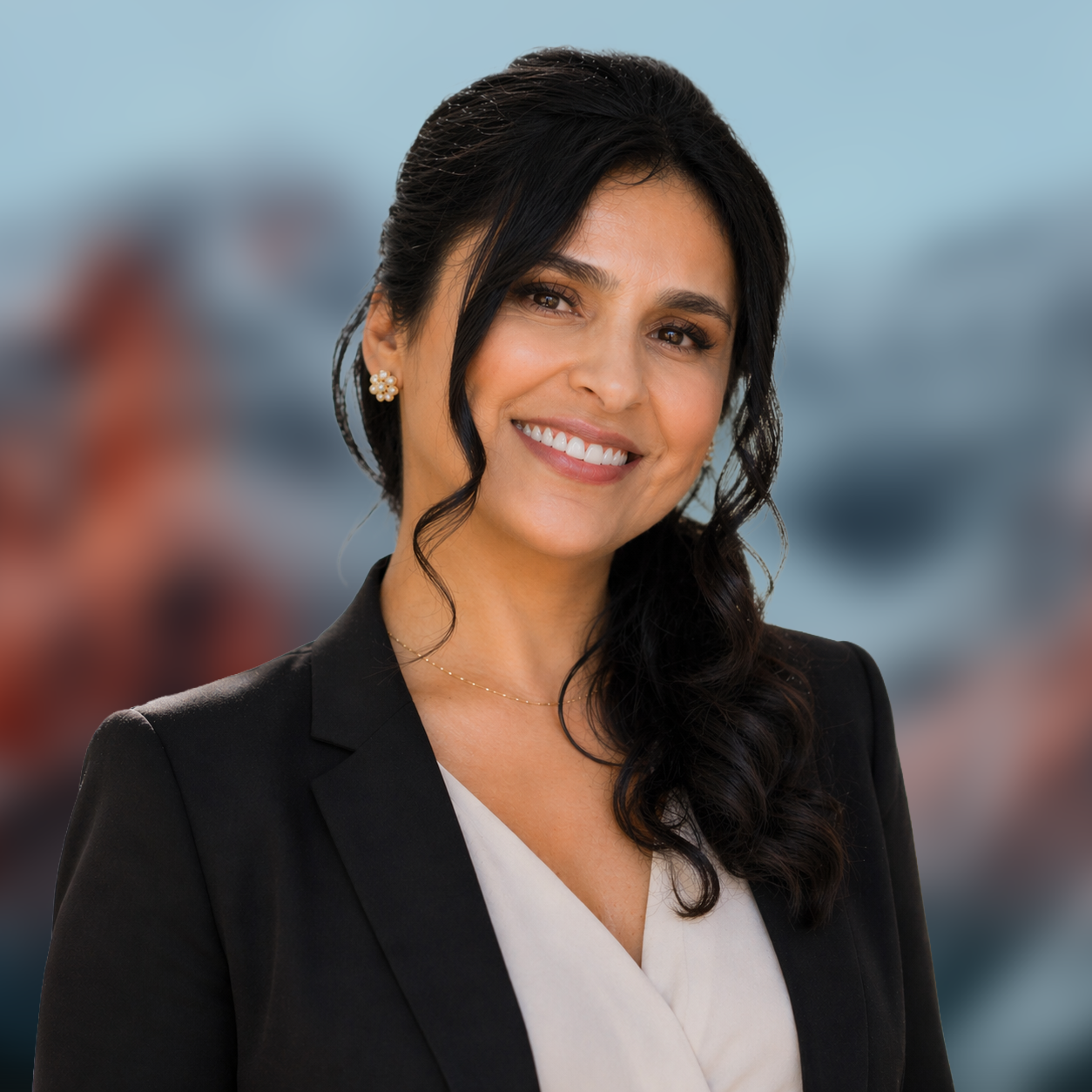Emra Cervantes headshot